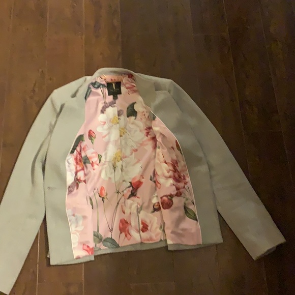 Grey and flowery suit jacket - Picture 5 of 5